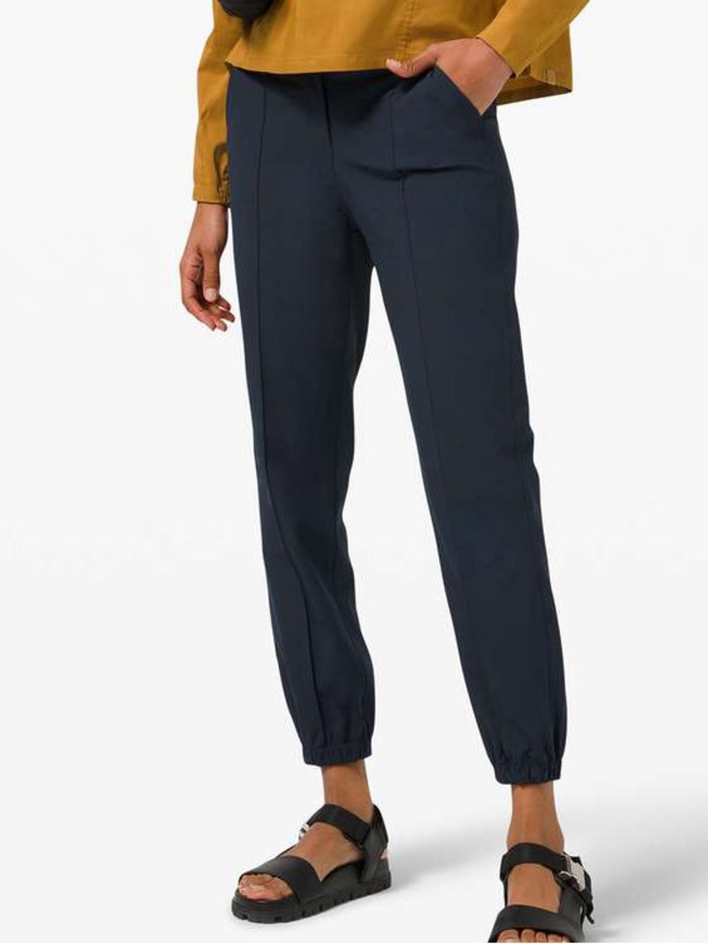 Lululemon Warpstreme High-Rise Jogger-Size 26-Navy